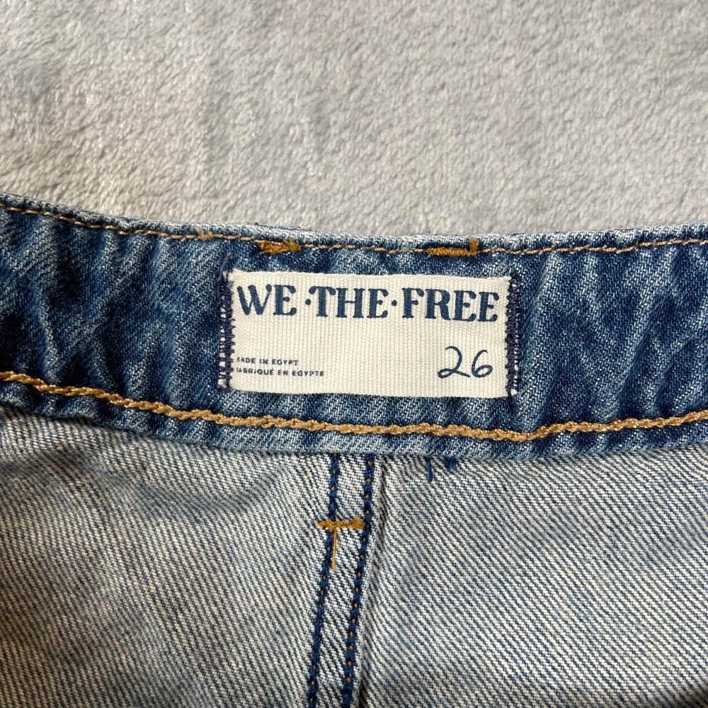 Free People Womens Shorts Size 26 Blue Denim Cuffed Patch Pocket - Picture 4 of 6
